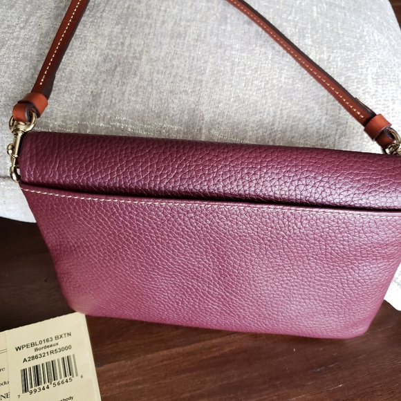 Beautiful bordeaux Dooney & Bourke crossbody - Picture 7 of 11